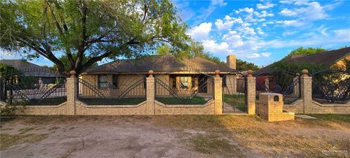 914 Chihuahua St, Palmview, TX, 78572-8318 | Card Image