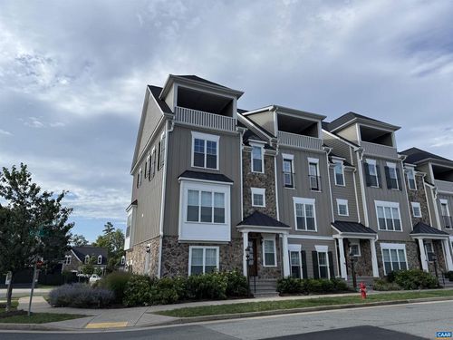 5471 Golf Dr, CROZET, VA, 22932-1528 | Card Image