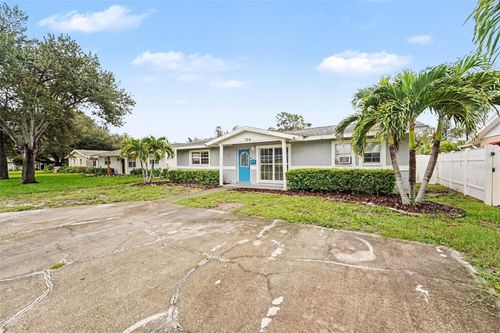 766 41st Ave Ne, ST PETERSBURG, FL, 33703-5102 | Card Image