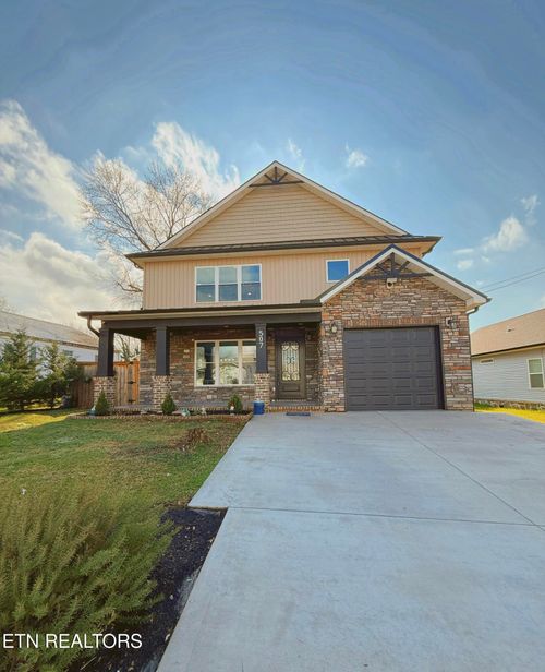 507 Rule St, Maryville, TN, 37804-3233 | Card Image