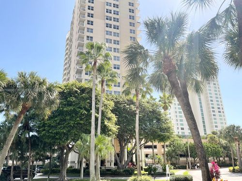 apt-704-770 Claughton Island Dr, Miami, FL, 33131-2626 | Card Image