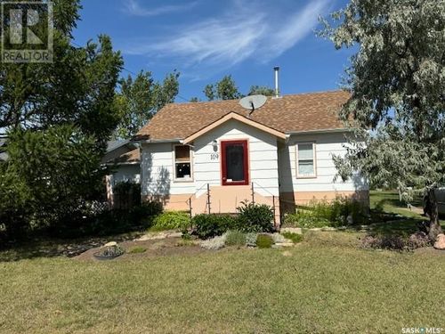109 3 Ave S, Maymont, SK, S0M1T0 | Card Image