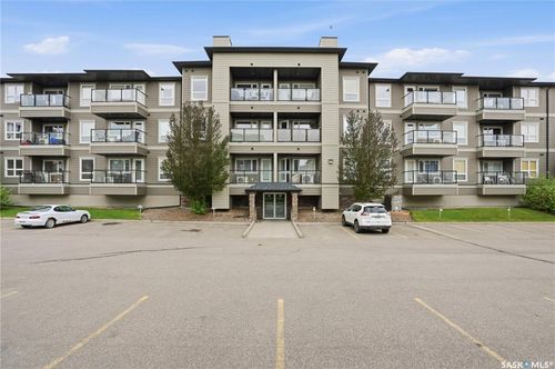 5314-110 Willis Cres, Saskatoon, SK, S7T0N5 | Card Image