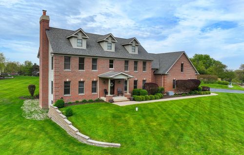 575 Hidden Creek Dr, Antioch, IL, 60002-9363 | Card Image