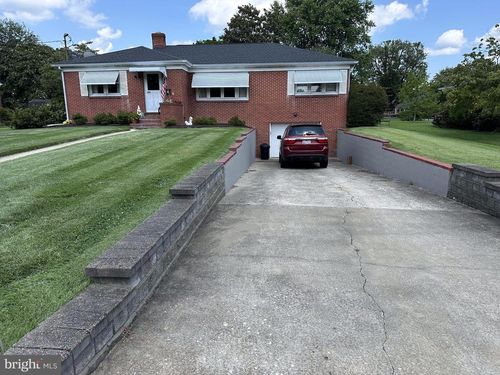 205 Pine St, CHESTERTOWN, MD, 21620-1411 | Card Image