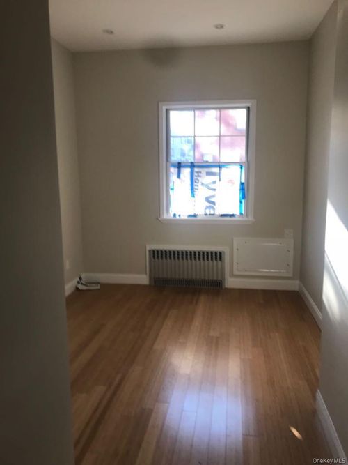 16 Park St, Brooklyn, NY, 11206-4526 | Card Image