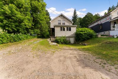 78 Bridge St E, House other with 2 bedrooms, 2 bathrooms and 6 parking in Bancroft ON | Image 2