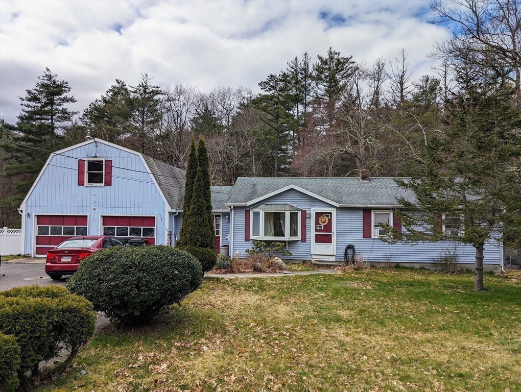 Westbrook Ave, Ware, MA 01082