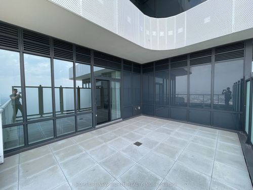 ph106-225 Commerce St, Concord, ON, L4K0R1 | Card Image