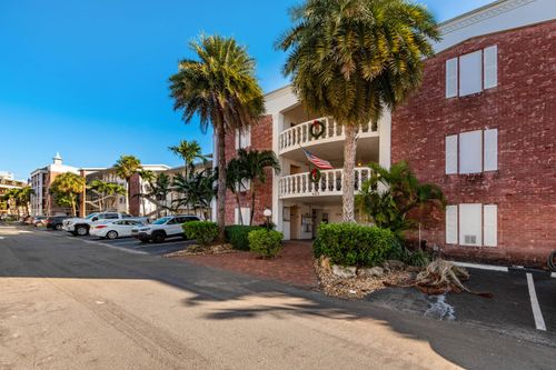 305-465 Paradise Isle Blvd, Hallandale Beach, FL, 33009-5893 | Card Image