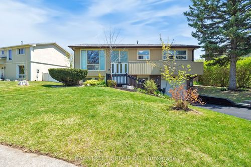 6119 Wabukayne Crt, Mississauga, ON, L5N2B1 | Card Image