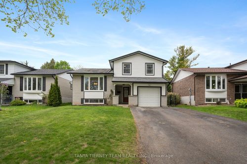 728 Bermuda Ave, Oshawa, ON, L1J6A8 | Card Image