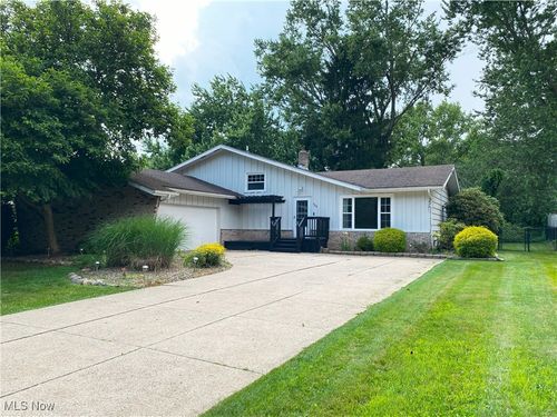 123 Prentiss St, Munroe Falls, OH, 44262-1546 | Card Image