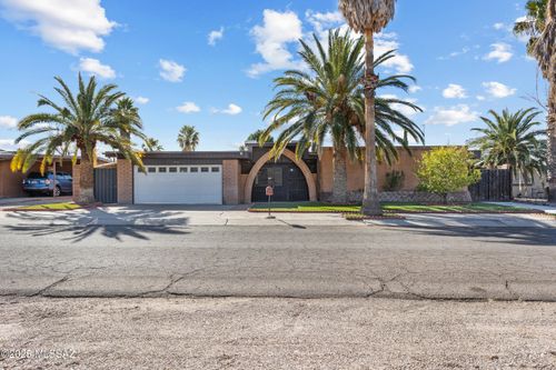 8930 E Arbor Street, Tucson, AZ, 85730 | Card Image