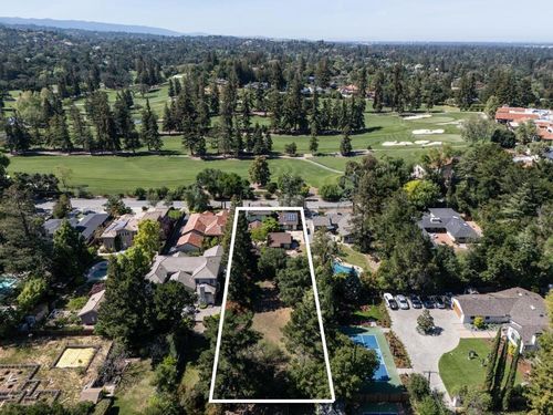 800 Loyola Dr, Los Altos, CA, 94024-5919 | Card Image