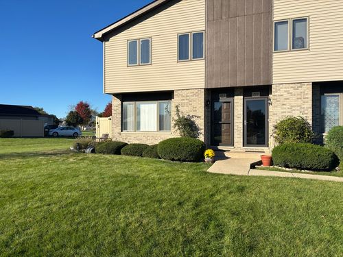 715-715 Tauber Rd, New Lenox, IL, 60451-9585 | Card Image