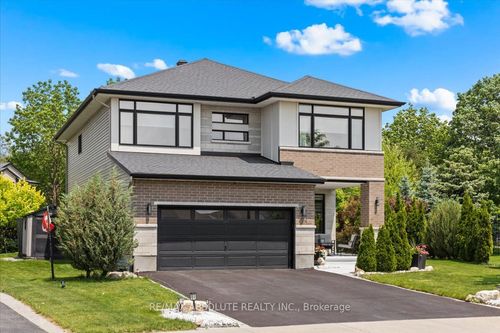 706 Bridleglen Cres, Kanata, ON, K2M0H5 | Card Image