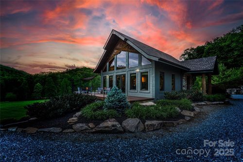 55 Maynards Way, Hendersonville, NC, 28792-0118 | Card Image