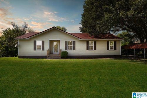 105 Poplar Ridge Ln, Ragland, AL, 35131-4439 | Card Image