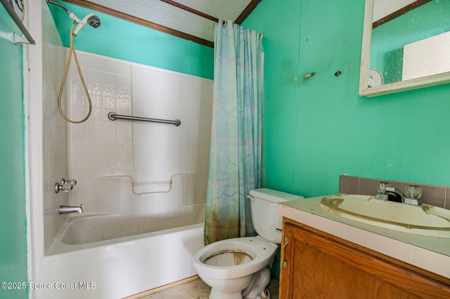 2ND BATHROOM | Image 23