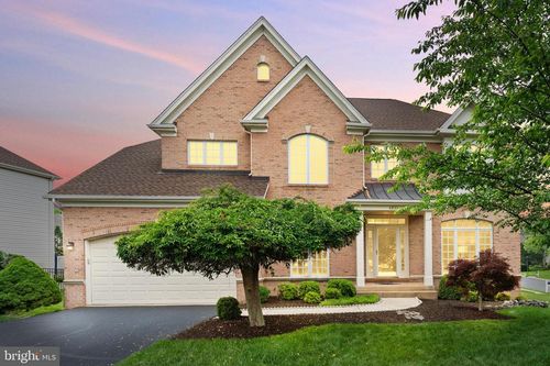 4831 Cross Meadow Pl, CHANTILLY, VA, 20151-2357 | Card Image