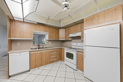 apt-f1-3101 Portofino Pt, Coconut Creek, FL, 33066-1229 | Card Image