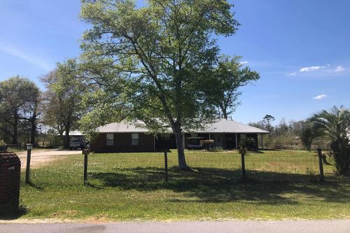 8815 Dorothy Farris Rd, Southport, FL, 32409-1896 | Card Image