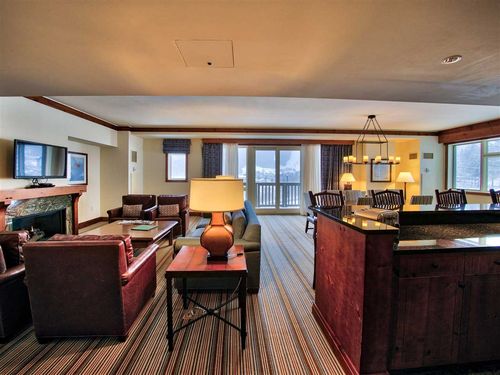 403-04-046-7412 Mountain Rd, Stowe, VT, 05672 | Card Image