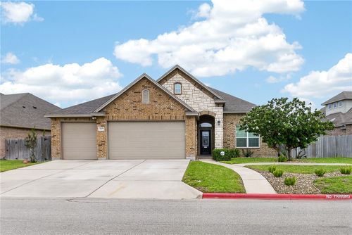 7805 Rancho Vista Blvd W, Corpus Christi, TX, 78414-3301 | Card Image