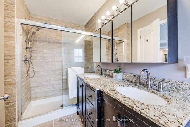 616 Frieburg Dr, House other with 5 bedrooms, 4 bathrooms and 2 parking in Waterloo ON | Image 24