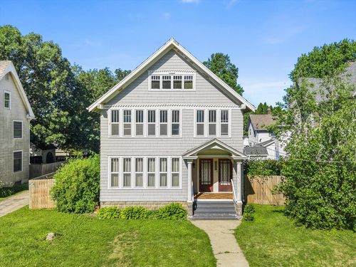 515 Hennepin Ave, Dixon, IL, 61021-2040 | Card Image