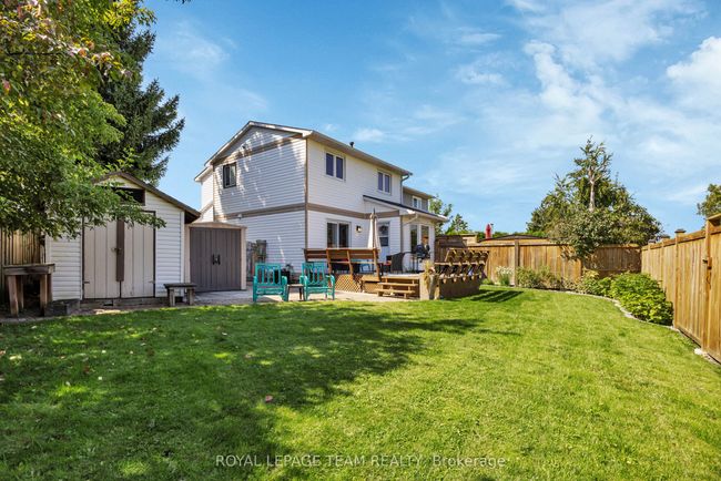 203 Rosemary Gdns, House attached with 3 bedrooms, 2 bathrooms and 4 parking in Orléans ON | Image 36