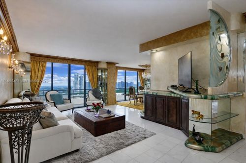 apt-2915-3530 Mystic Pointe Dr, Aventura, FL, 33180-4535 | Card Image
