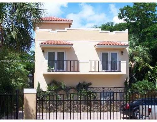 apt-4-2945 Coconut Ave, Miami, FL, 33133-3788 | Card Image