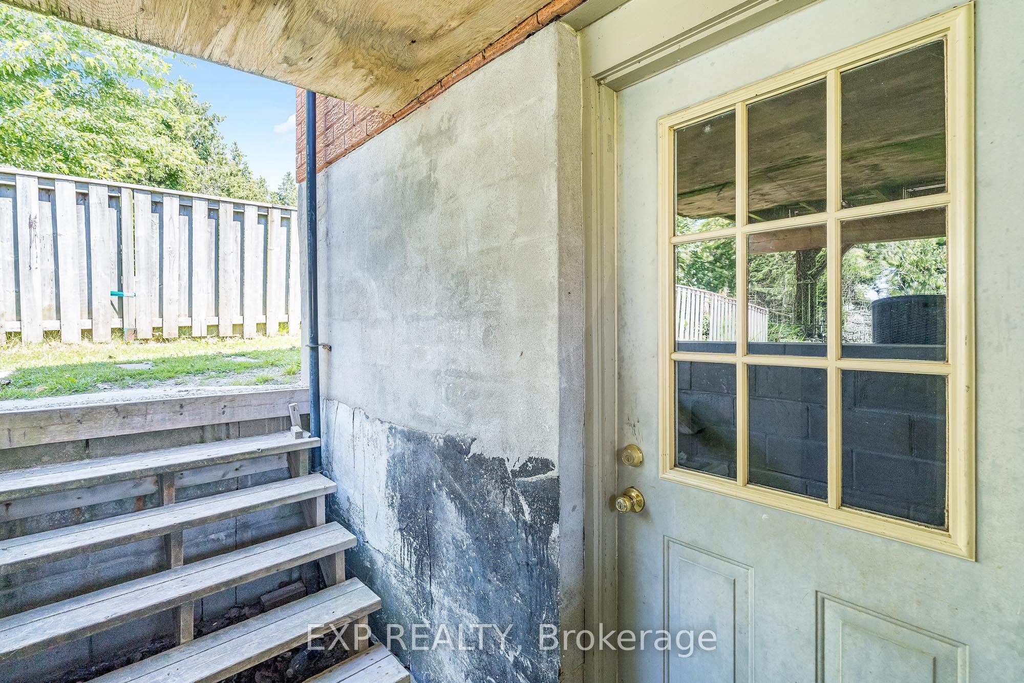 Residential Lease in Tay 3