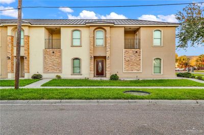 201-205 S 1st Avenue, Home with 0 bedrooms, 0 bathrooms and null parking in Edinburg TX | Image 2