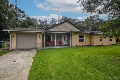 8385 N Briarpatch Avenue, House other with 3 bedrooms, 2 bathrooms and 1 parking in Crystal River FL | Image 1