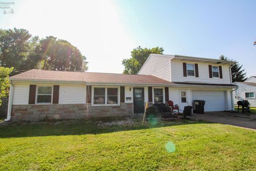 909 Thorpe Dr, Sandusky, OH, 44870-1626 | Card Image