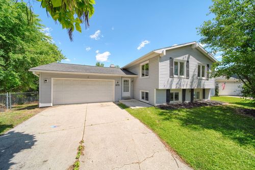 405 Marion Ct, Clinton, MI, 49236-9749 | Card Image