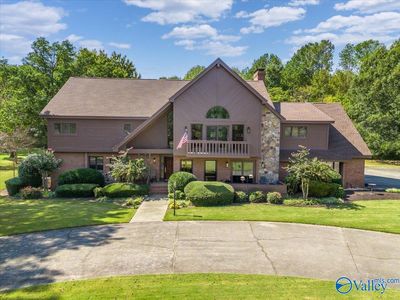 355 Forrest Hills Drive, House other with 5 bedrooms, 3 bathrooms and null parking in Brownsboro AL | Image 2