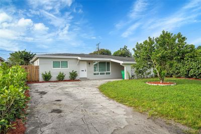 7740 Kismet St, House other with 3 bedrooms, 2 bathrooms and null parking in Miramar FL | Image 3