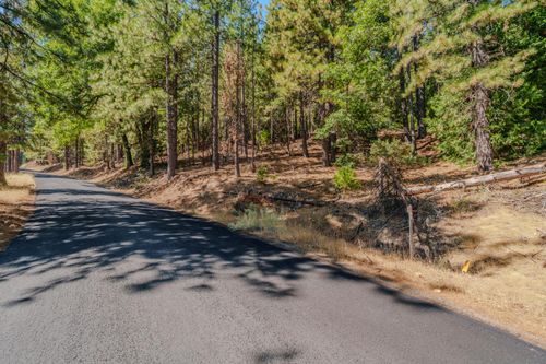 27081 Dew Drop Rd, Pioneer, CA, 95666-9327 | Card Image