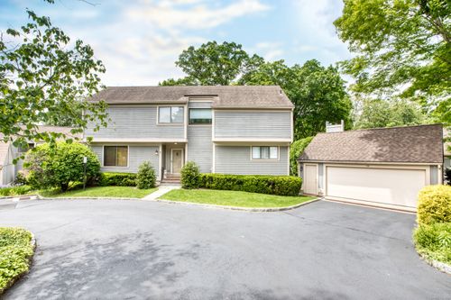 510-510 W Lyon Farm Dr, Greenwich, CT, 06831-4360 | Card Image
