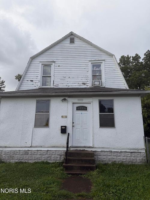 301 W Oakland St, Toledo, OH, 43608-1030 | Card Image
