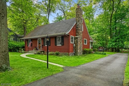 187 Henry Pl, Wyckoff, NJ, 07481-3203 | Card Image