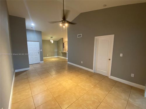apt-309-2803 N Oakland Forest Dr, Oakland Park, FL, 33309-6436 | Card Image
