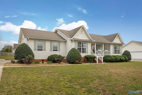 730 Solitude Ave, Albertville, AL, 35950-6155 | Card Image