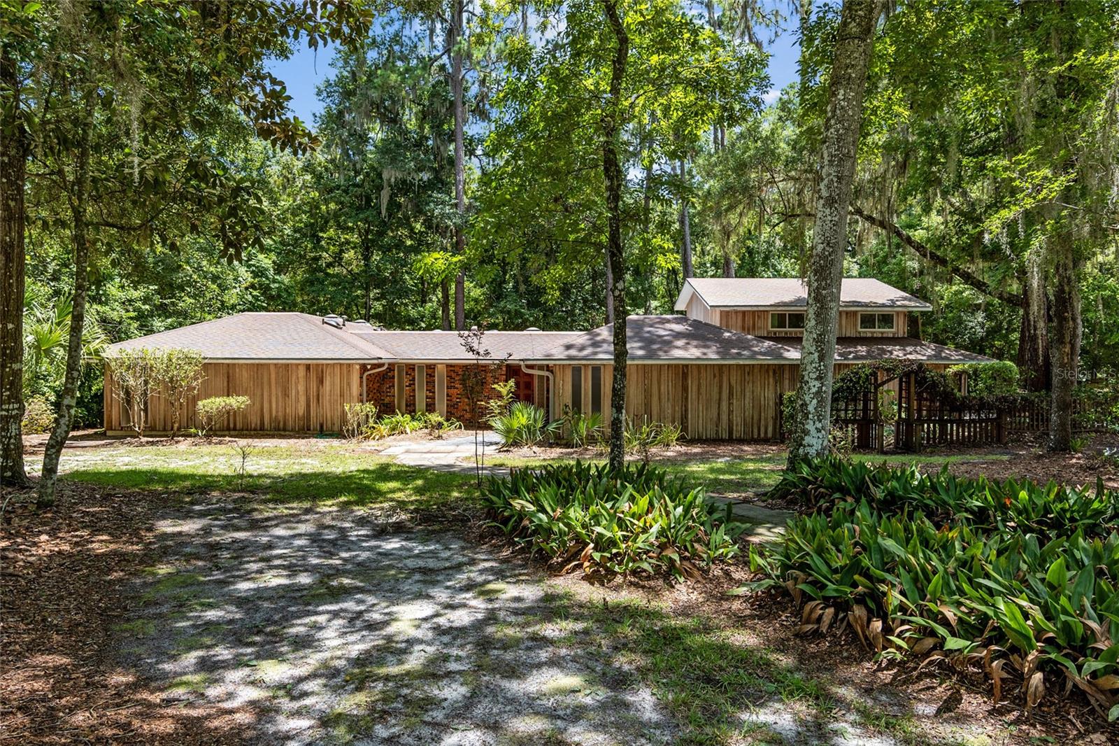 15th Ave, Gainesville, FL 32605