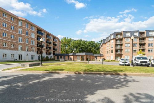 132-8111 Forest Glen Dr, Niagara Falls, ON, L2H2Y7 | Card Image