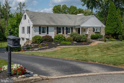 876 Jennifer Lane, House other with 4 bedrooms, 3 bathrooms and null parking in BERWYN PA | Image 1